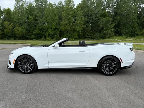 Used 2020 Chevrolet Camaro ZL1 RWD image 8