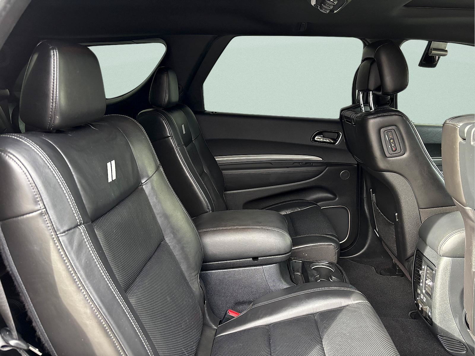 Used 2020 Dodge Durango R/T w/ Technology Group AWD/4WD image 30