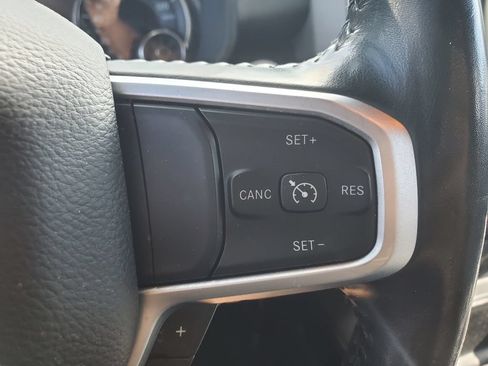Used 2020 RAM 1500 Big Horn AWD/4WD image 22