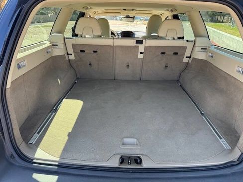 Used 2013 Volvo XC70 3.2 image 16