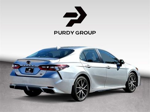 Used 2024 Toyota Camry SE w/ Convenience Package image 8