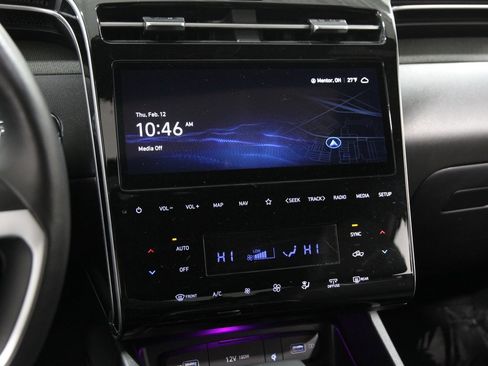 Certified 2024 Hyundai Santa Cruz Limited image 9