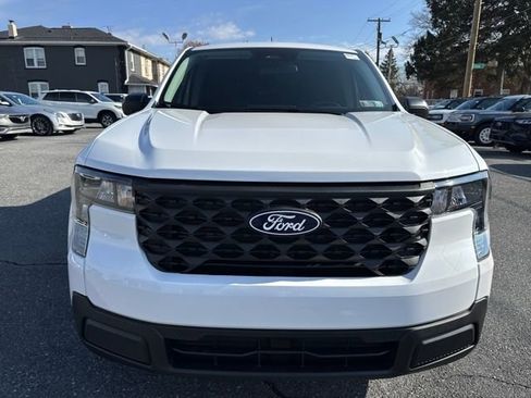 Used 2025 Ford Maverick XL image 8