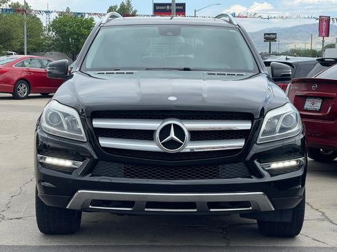 Used 2014 Mercedes-Benz GL 450 4MATIC image 2