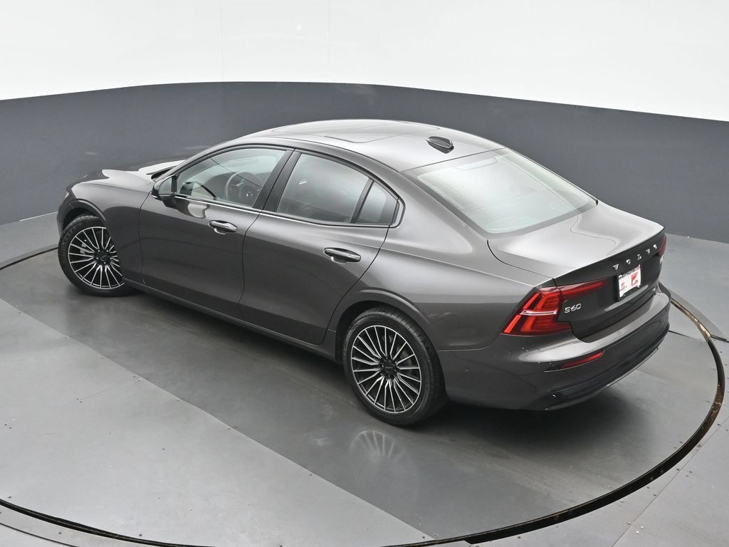 Used 2024 Volvo S60 B5 Plus AWD/4WD image 33