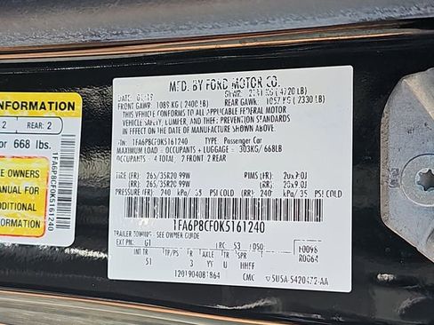 Used 2019 Ford Mustang GT Premium w/ Equipment Group 401A RWD image 34