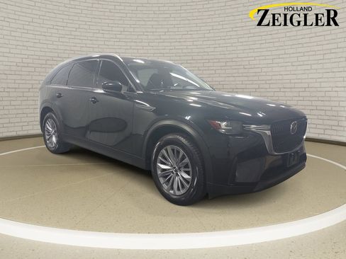 Used 2024 MAZDA CX-90 3.3 Turbo w/ Preferred Plus AWD/4WD image 3