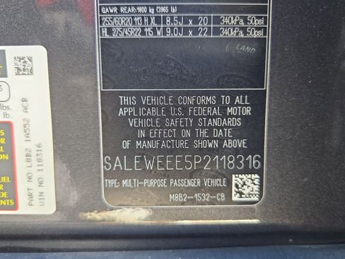 Used 2023 Land Rover Defender 110 Carpathian Edition image 40