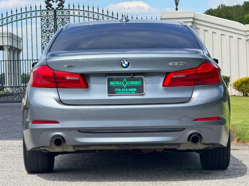 Used 2019 BMW 530i xDrive w/ Convenience Package AWD/4WD image 10