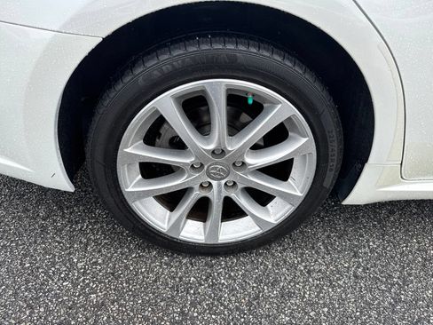 Used 2015 Toyota Avalon Limited FWD image 10