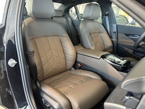 Used 2024 BMW i5 M60 w/ Executive Package image 7