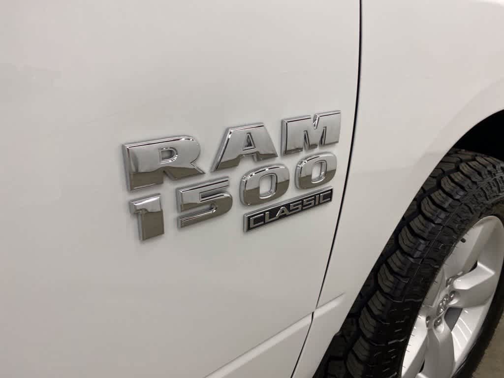 Used 2024 RAM 1500 Classic SLT AWD/4WD image 10
