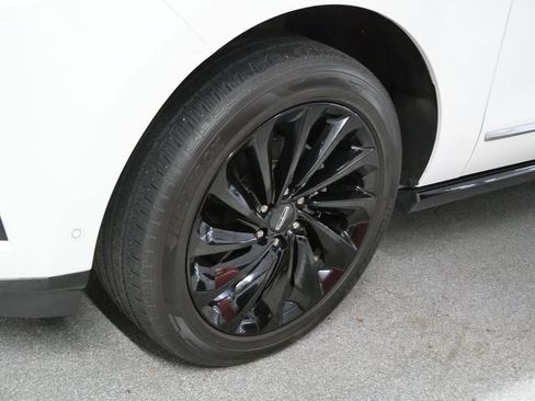 Used 2021 Lincoln Navigator Black Label AWD/4WD image 3