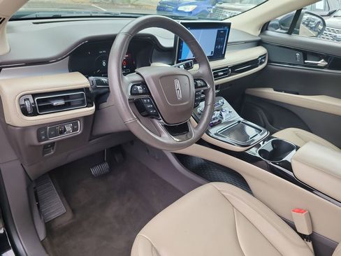 Certified 2022 Lincoln Nautilus Standard w/ Premium Package image 16