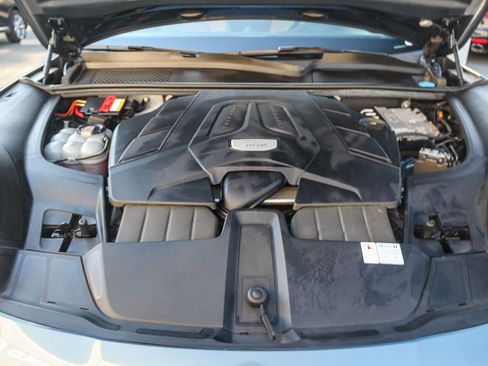 Used 2019 Porsche Cayenne image 27