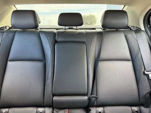 Used 2025 MAZDA MAZDA3 s image 17