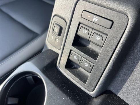 New 2025 Ford Bronco Outer Banks image 9