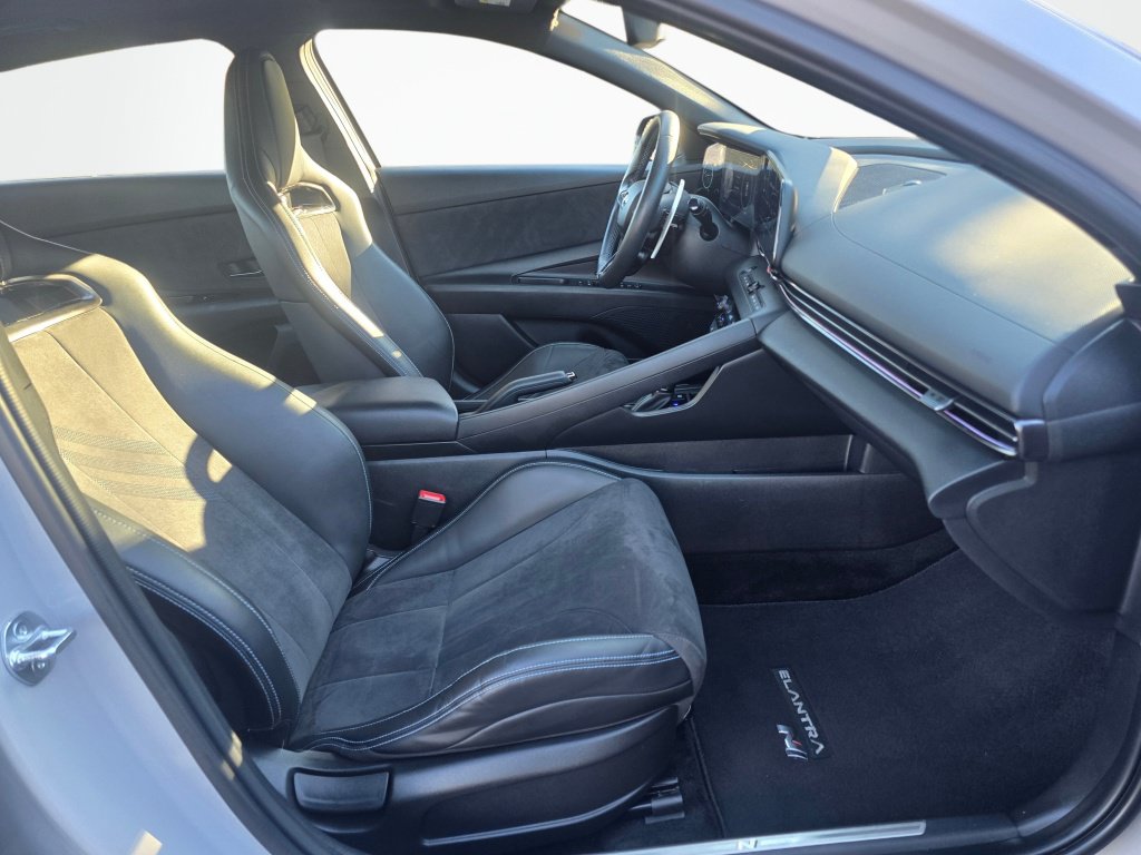 Used 2023 Hyundai Elantra N FWD image 26