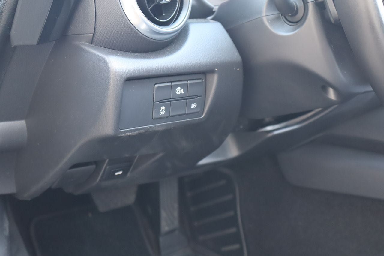 Used 2025 MAZDA MX-5 Miata RF Grand Touring RWD image 19