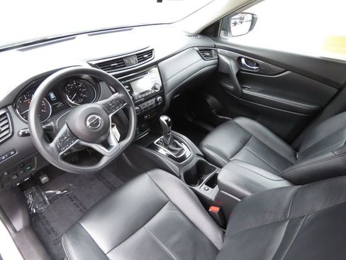 Used 2017 Nissan Rogue S w/ S Appearance Package AWD/4WD image 11