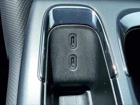 Used 2025 Chevrolet Equinox EV RS w/ Convenience Package II FWD image 33
