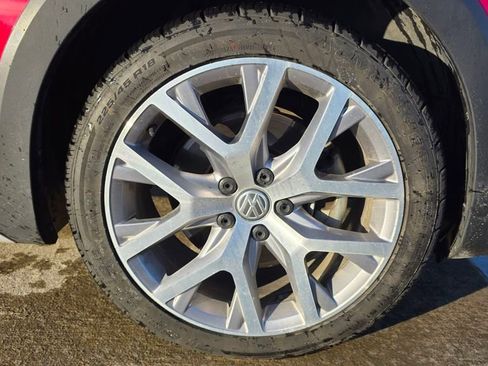 Used 2019 Volkswagen Golf Alltrack SE image 13