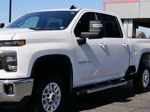 Used 2025 Chevrolet Silverado 2500 LT w/ Convenience Package AWD/4WD image 25