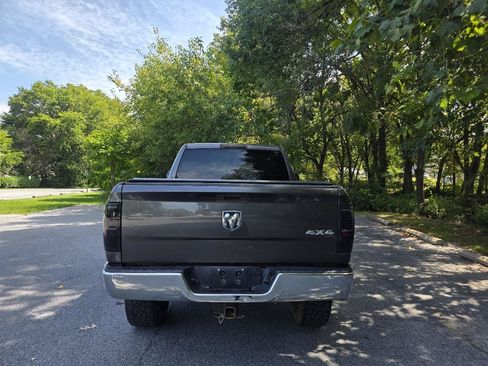 Used 2016 RAM 2500 Tradesman w/ Chrome Appearance Group AWD/4WD image 5