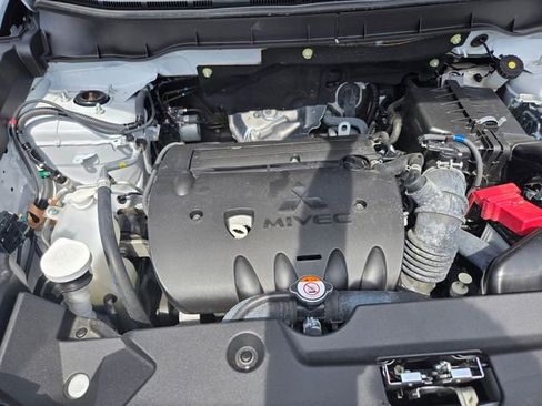 Used 2025 Mitsubishi Outlander Sport AWD image 18