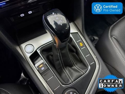 Used 2022 Volkswagen Tiguan SE image 18