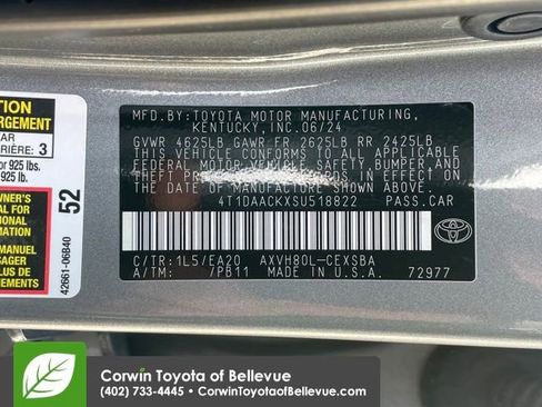 Used 2025 Toyota Camry SE image 24