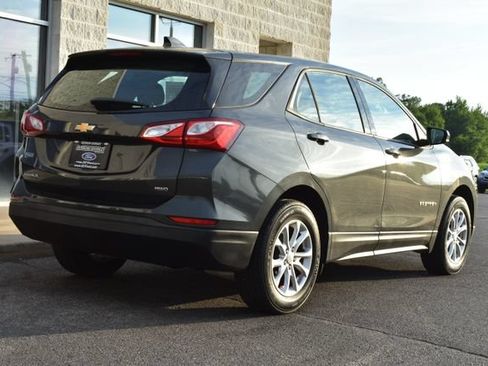 Used 2019 Chevrolet Equinox LS AWD/4WD image 14