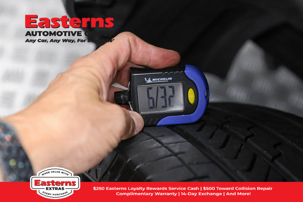 Used 2025 Toyota 4Runner SR5 AWD/4WD image 29