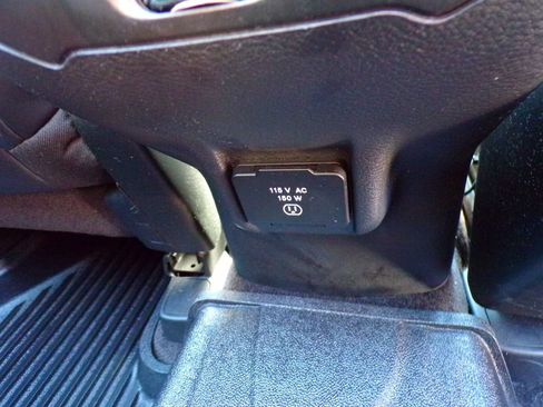 Certified 2017 Jeep Cherokee Limited AWD/4WD image 9