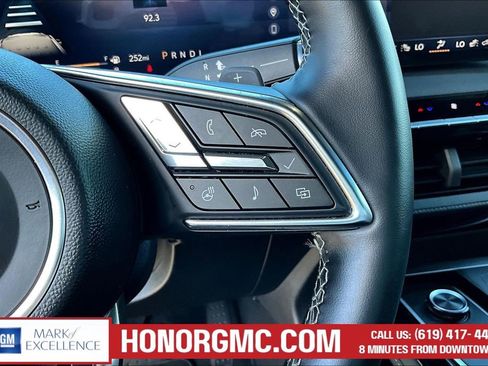 Used 2025 Buick Enclave Preferred image 12