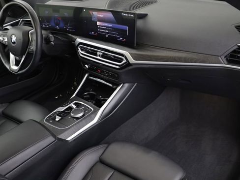 Used 2024 BMW 430i xDrive Coupe w/ Premium Package image 18