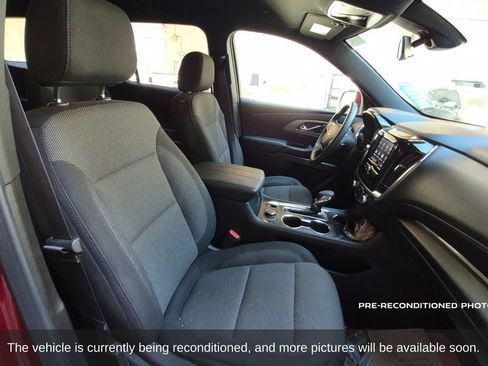 Used 2023 Chevrolet Traverse LT w/ LPO, Roadside Safety Package FWD image 15