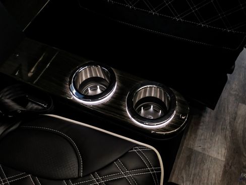 Used 2024 Mercedes-Benz Sprinter 3500 image 94