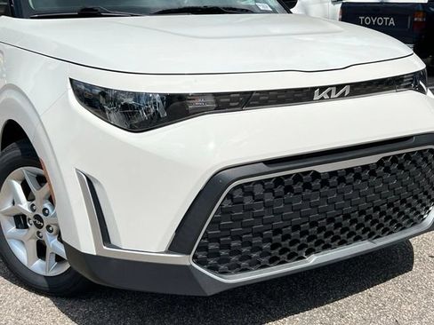 Certified 2023 Kia Soul S FWD image 44
