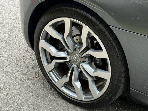 Used 2011 Audi R8 V10 AWD/4WD image 15