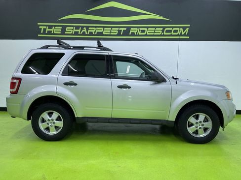 Used 2011 Ford Escape XLT w/ 203A Rapid Spec Order Code image 11