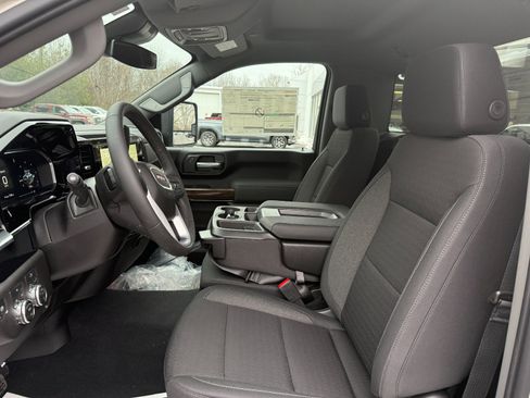 New 2026 GMC Sierra 3500 SLE image 14