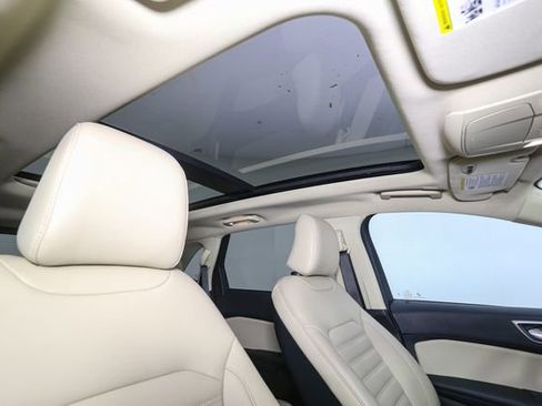 Used 2024 Ford Edge SEL w/ Convenience Package AWD/4WD image 18