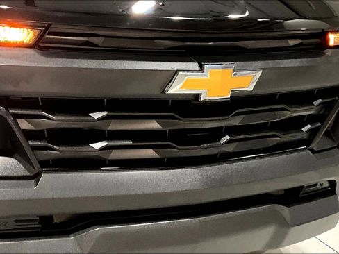 Used 2023 Chevrolet Colorado W/T image 31
