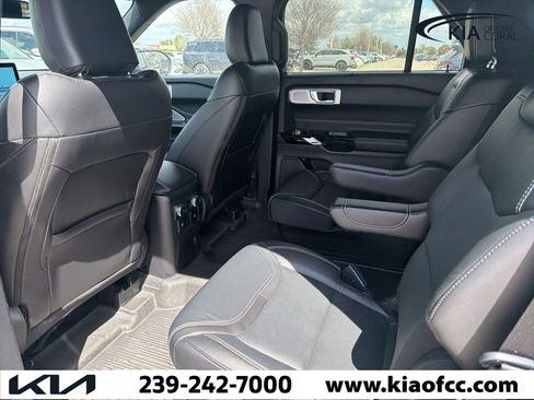 Used 2022 Ford Explorer ST w/ Equipment Group 401A image 5