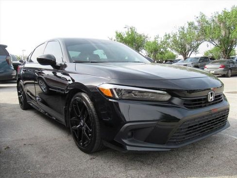 Used 2022 Honda Civic Sport image 1