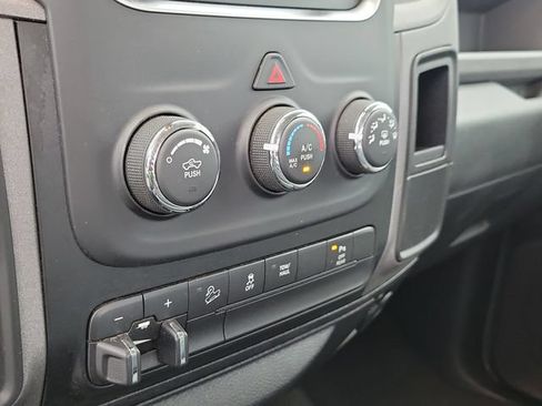 Used 2017 RAM 2500 Tradesman w/ Chrome Appearance Group AWD/4WD image 28
