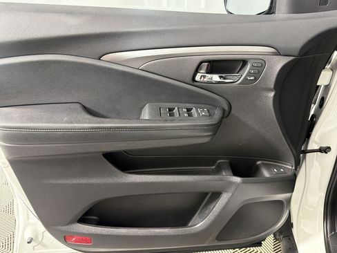 Used 2020 Honda Pilot EX-L image 11