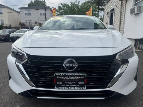 Used 2025 Nissan Sentra SV FWD image 5