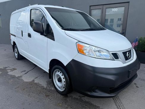 Used 2017 Nissan NV200 S w/ Cruise Control Package FWD image 4